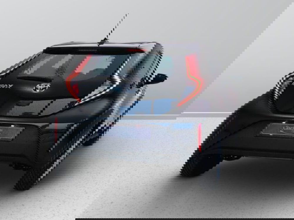 Toyota Aygo X nuova a Teramo (6)