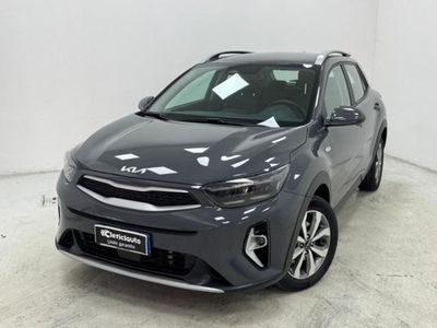 Kia Stonic 1.0 t-gdi mhev Urban 100cv mt del 2023 usata a Lurate Caccivio