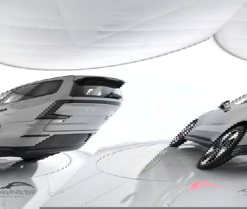 Volvo EX90 nuova a Perugia (4)