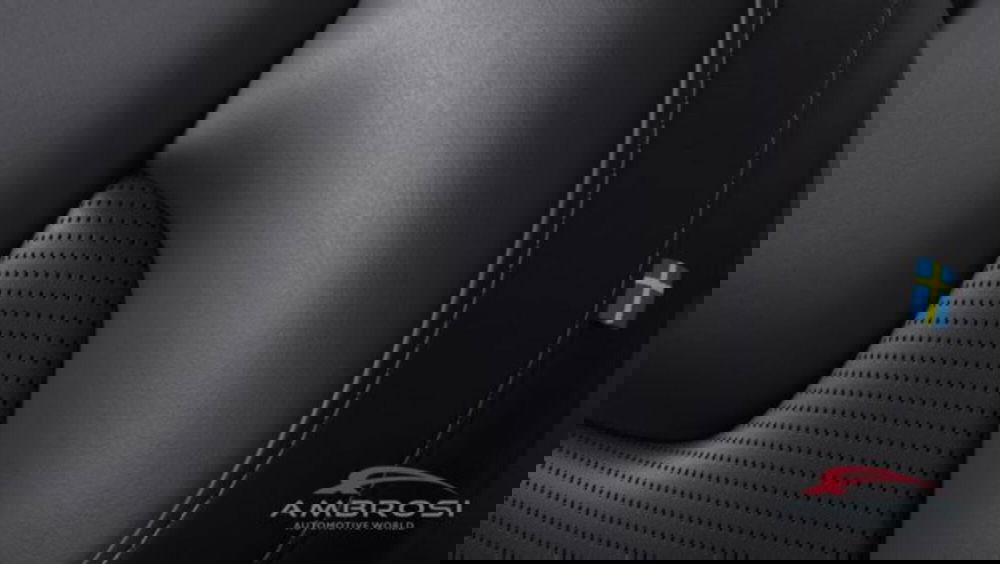 Volvo XC60 nuova a Perugia (13)