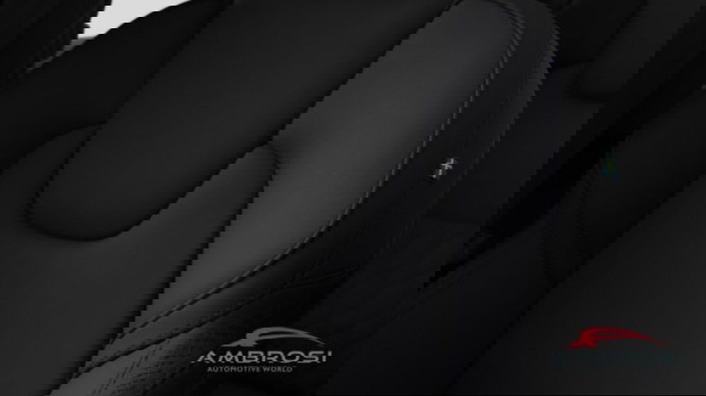 Volvo XC60 nuova a Perugia (11)