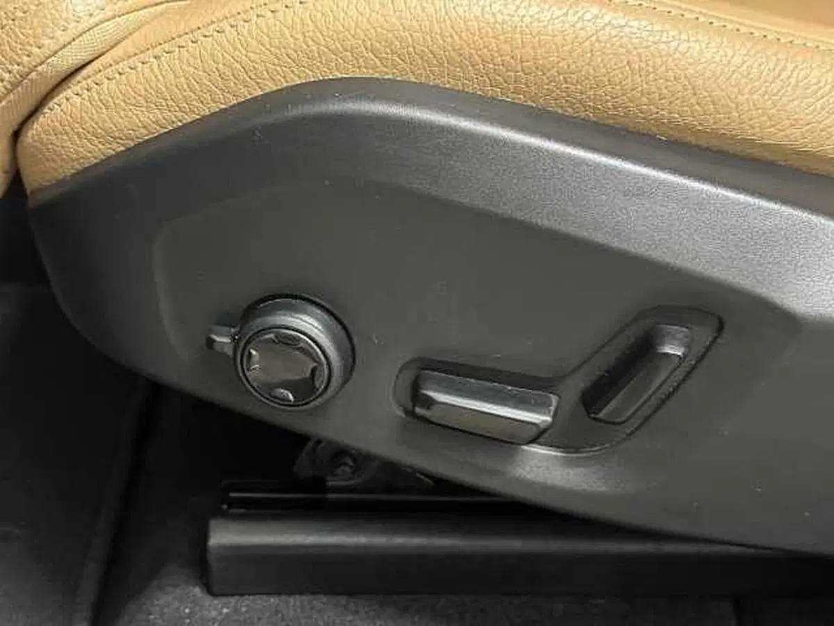 Volvo XC60 usata a Macerata (19)