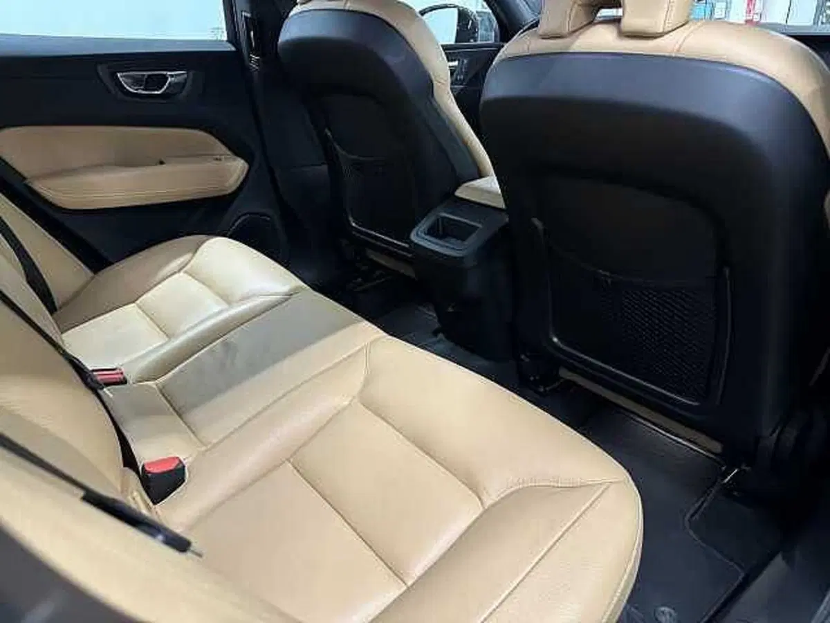 Volvo XC60 usata a Macerata (20)