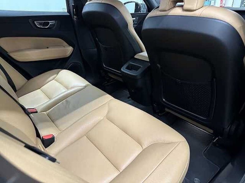 Volvo XC60 usata a Macerata (20)