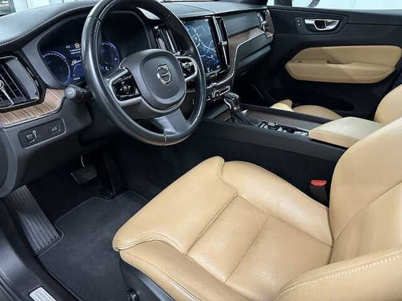Volvo XC60 usata a Macerata (7)