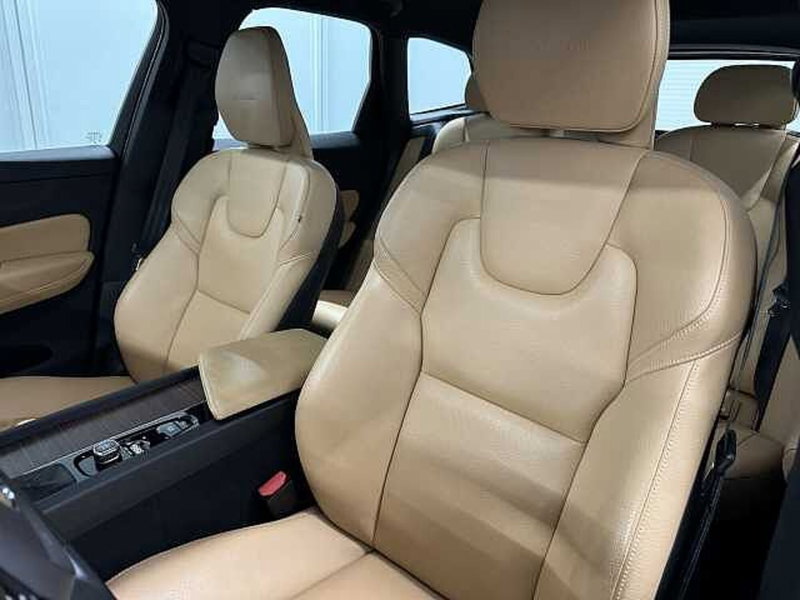 Volvo XC60 usata a Macerata (9)