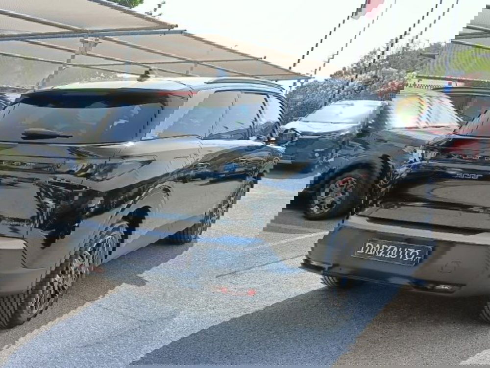 Peugeot 5008 nuova a Brescia (5)