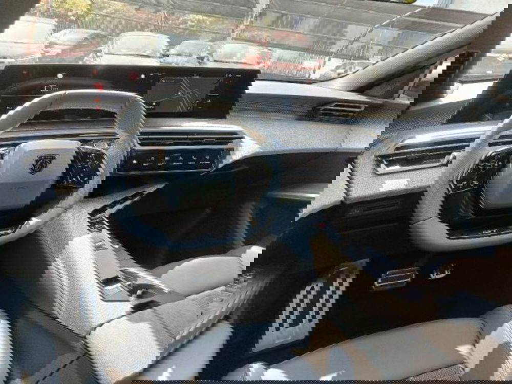 Peugeot 5008 nuova a Brescia (6)