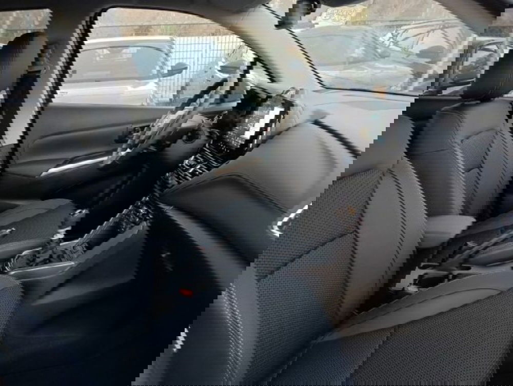 Suzuki S-Cross nuova a Brescia (19)