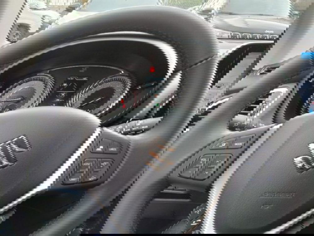 Suzuki S-Cross nuova a Brescia (8)