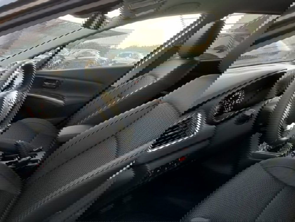 Suzuki S-Cross nuova a Brescia (9)