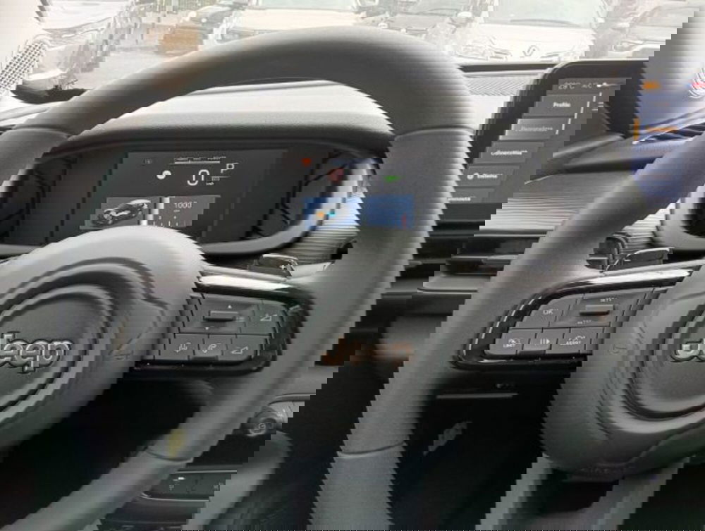 Jeep Avenger nuova a Brescia (7)