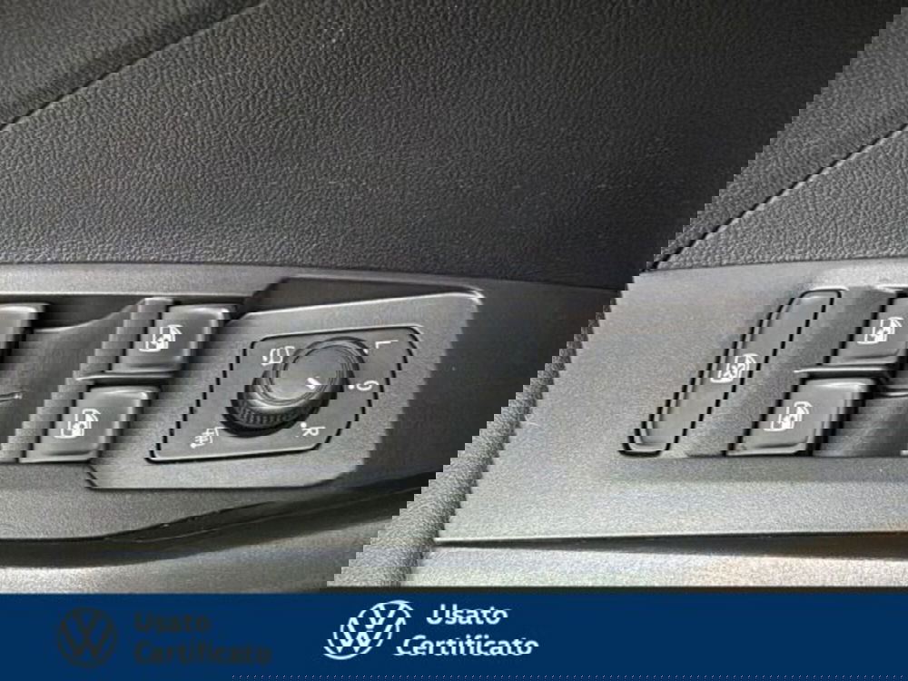 Volkswagen T-Cross usata a Vicenza (12)