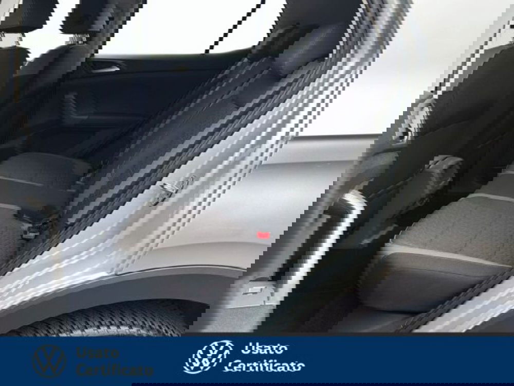 Volkswagen T-Cross usata a Vicenza (10)