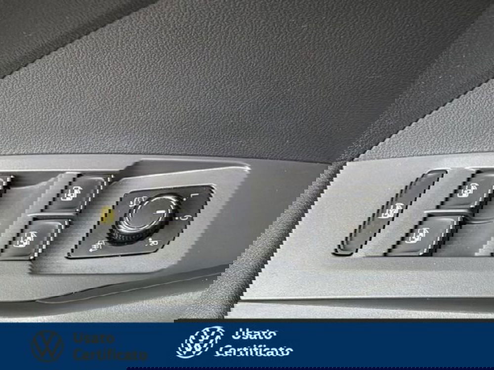 Volkswagen T-Cross usata a Vicenza (12)