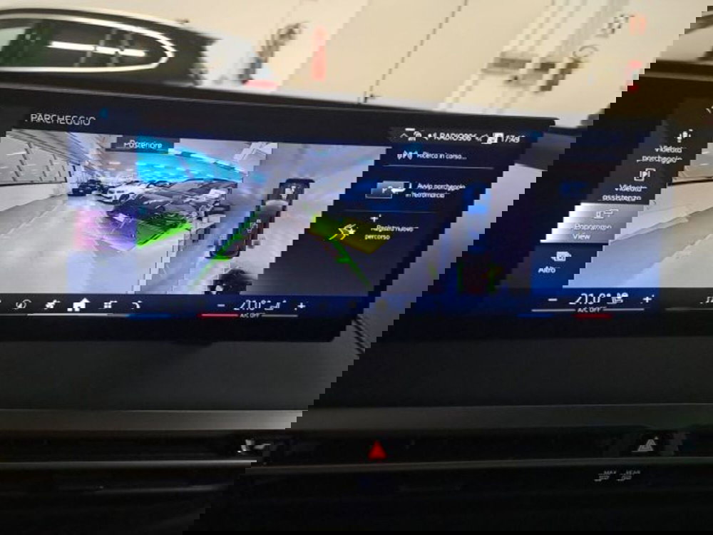 BMW iX usata a Verona (14)