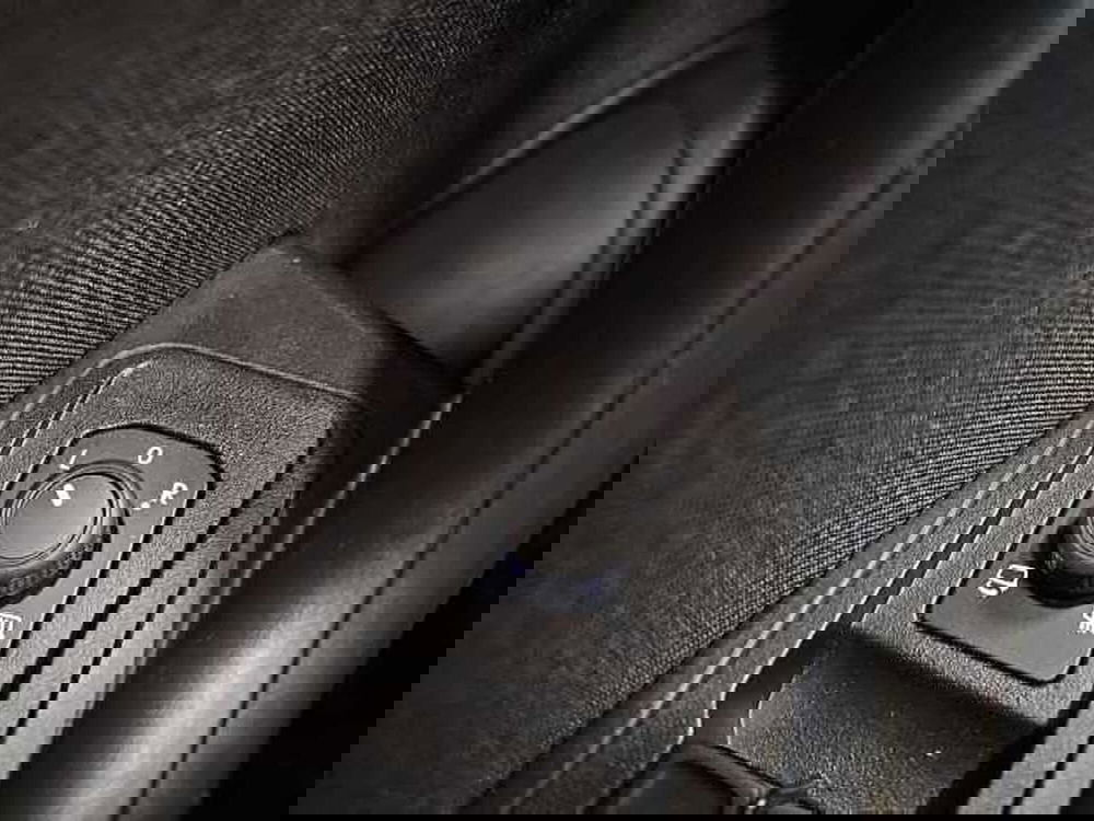 Volkswagen T-Roc usata a Lecco (16)