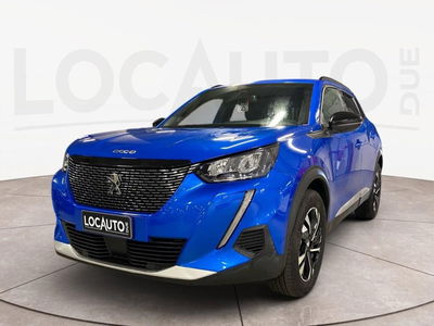 Peugeot 2008 1.2 puretech Active s&amp;s 100cv del 2023 usata a Torino