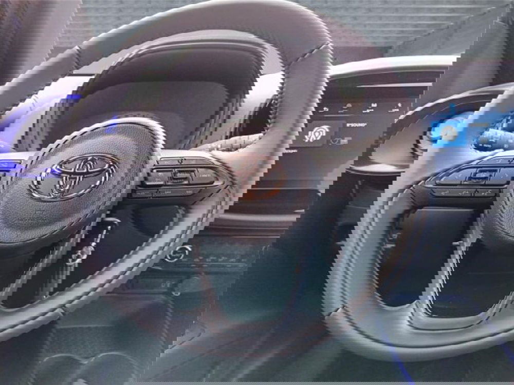 Toyota Aygo X nuova a Bari (14)