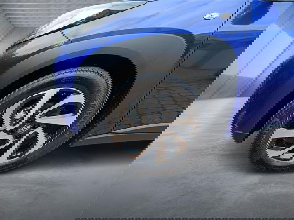 Toyota Aygo X nuova a Bari (8)