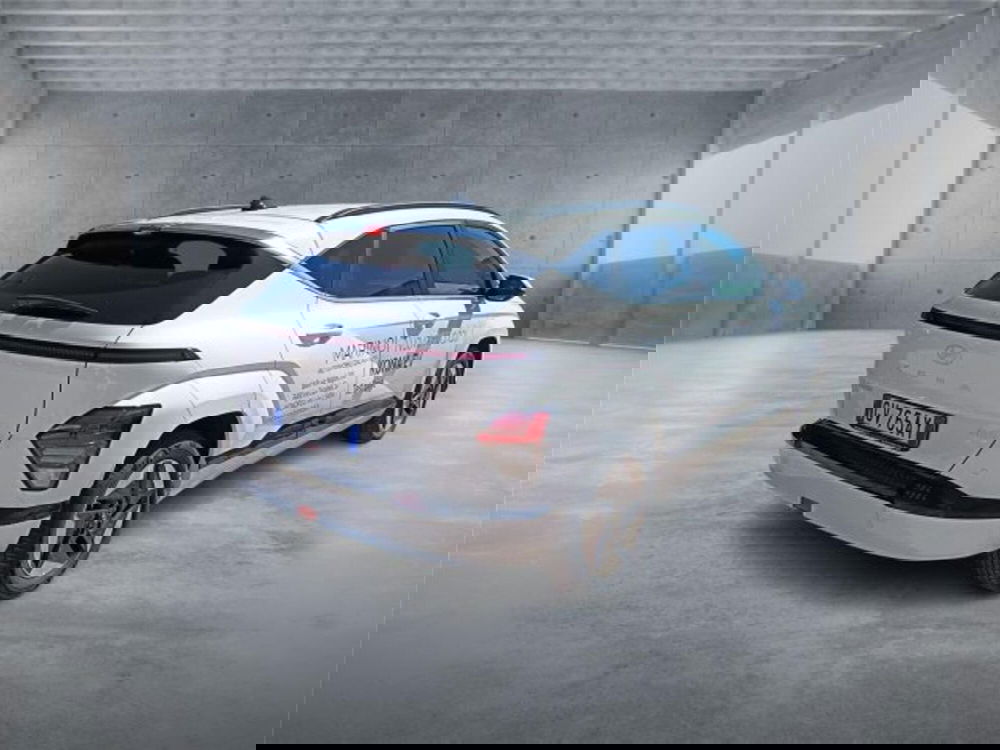 Hyundai Kona usata a Bari (6)