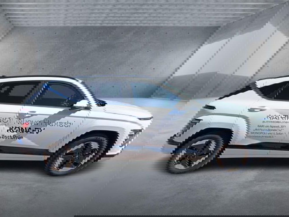 Hyundai Kona usata a Bari (7)