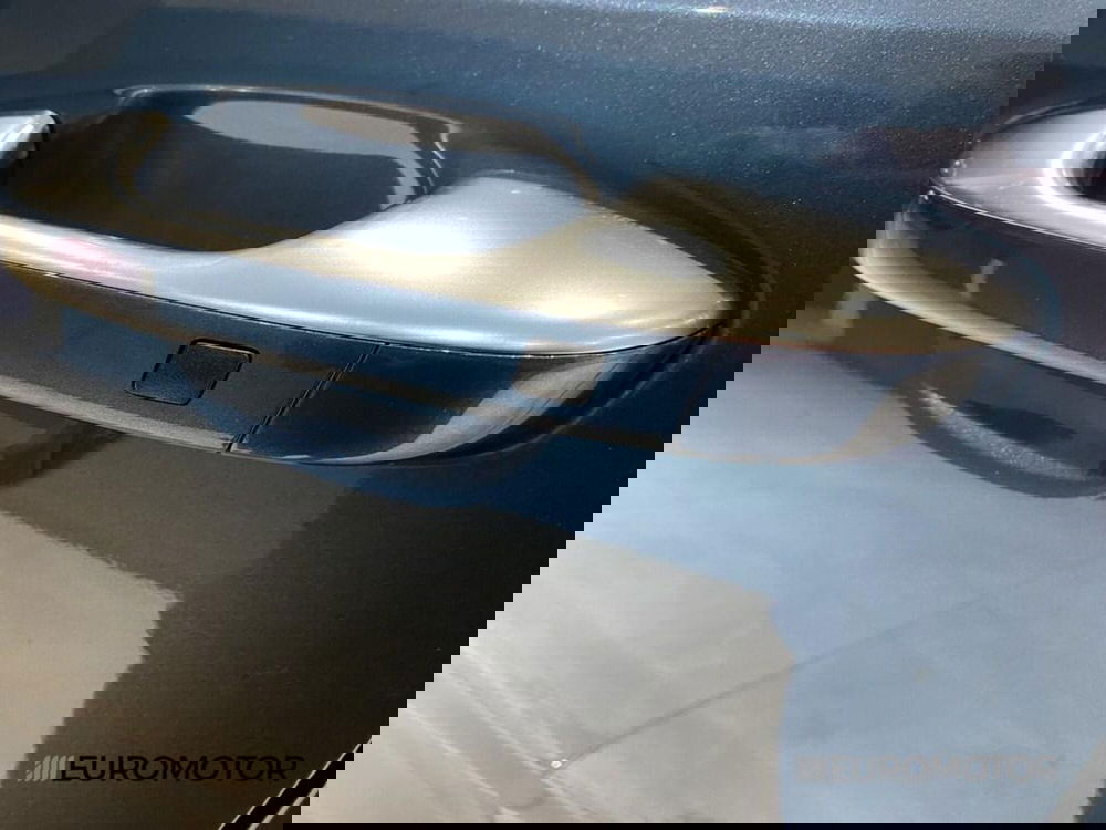 Kia Sorento usata a Bari (13)