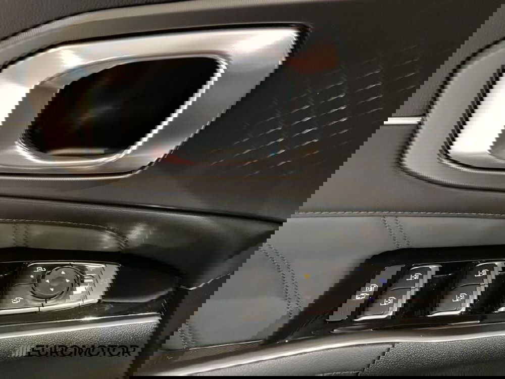 Kia Sorento usata a Bari (14)