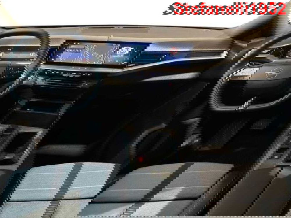 Opel Grandland nuova a Bologna (13)