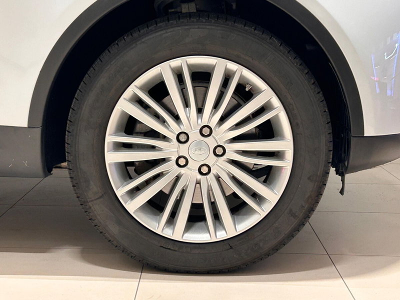 Land Rover Discovery Sport usata a Napoli (11)