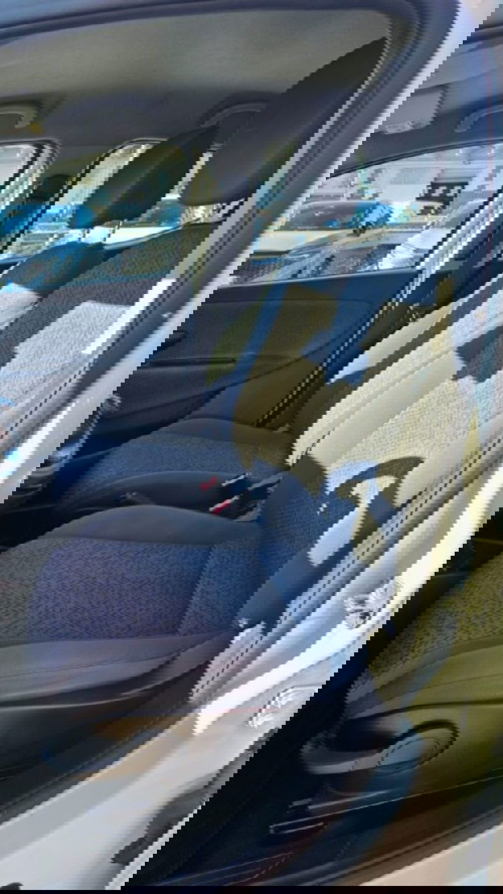 Lancia Ypsilon usata a Lucca (13)