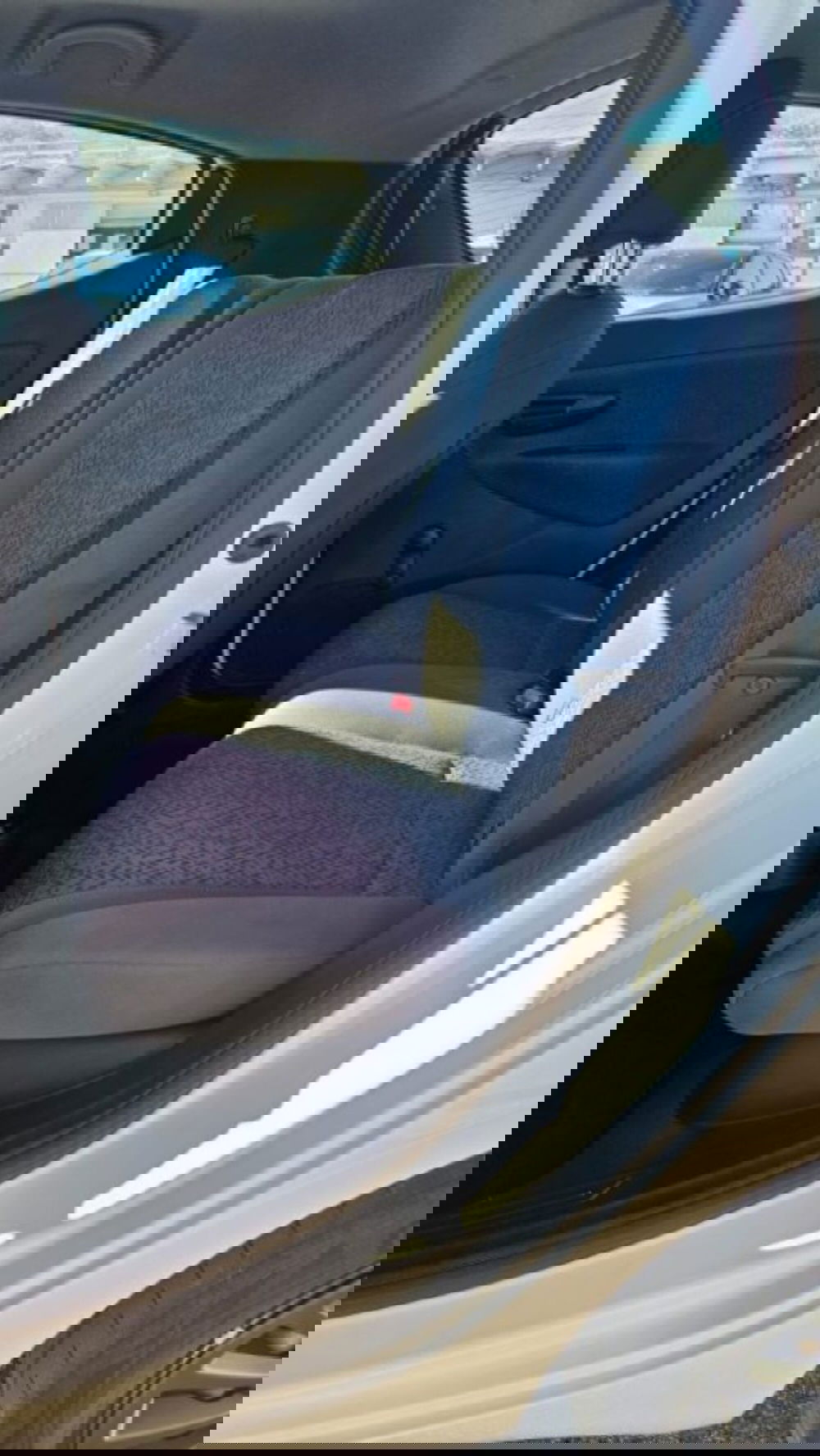 Lancia Ypsilon usata a Lucca (14)