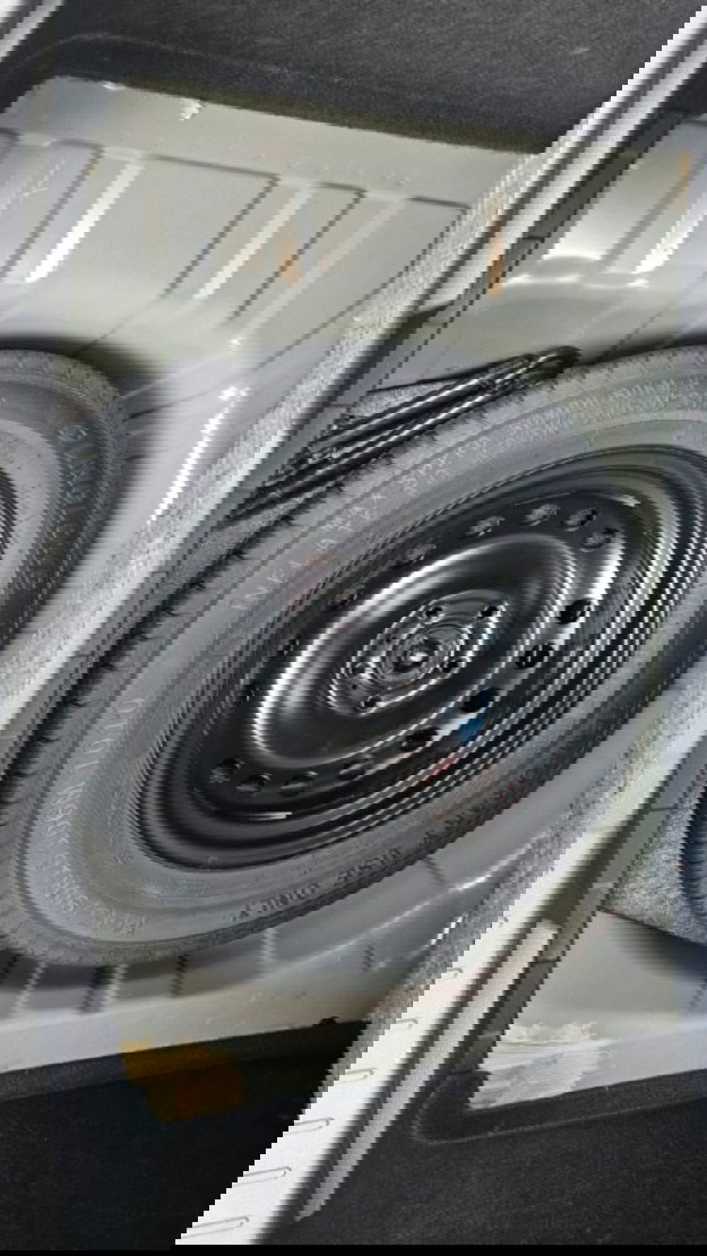 Nissan Juke usata a Lucca (13)