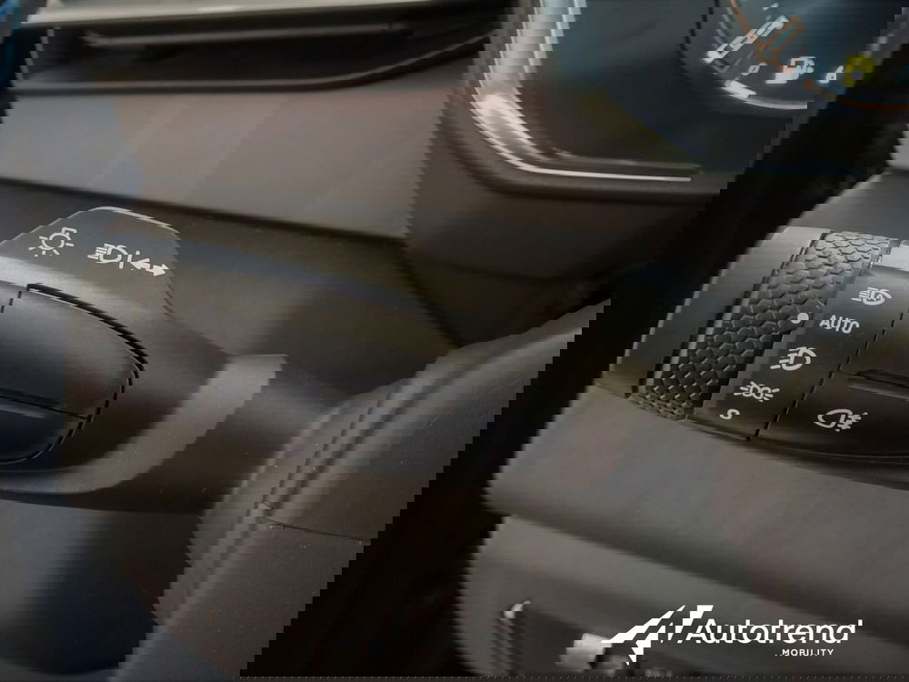 Lynk & Co 01 usata a Bari (12)