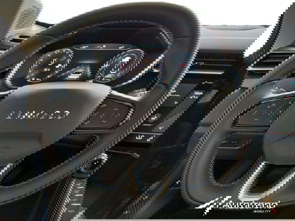 Lynk & Co 01 usata a Bari (9)