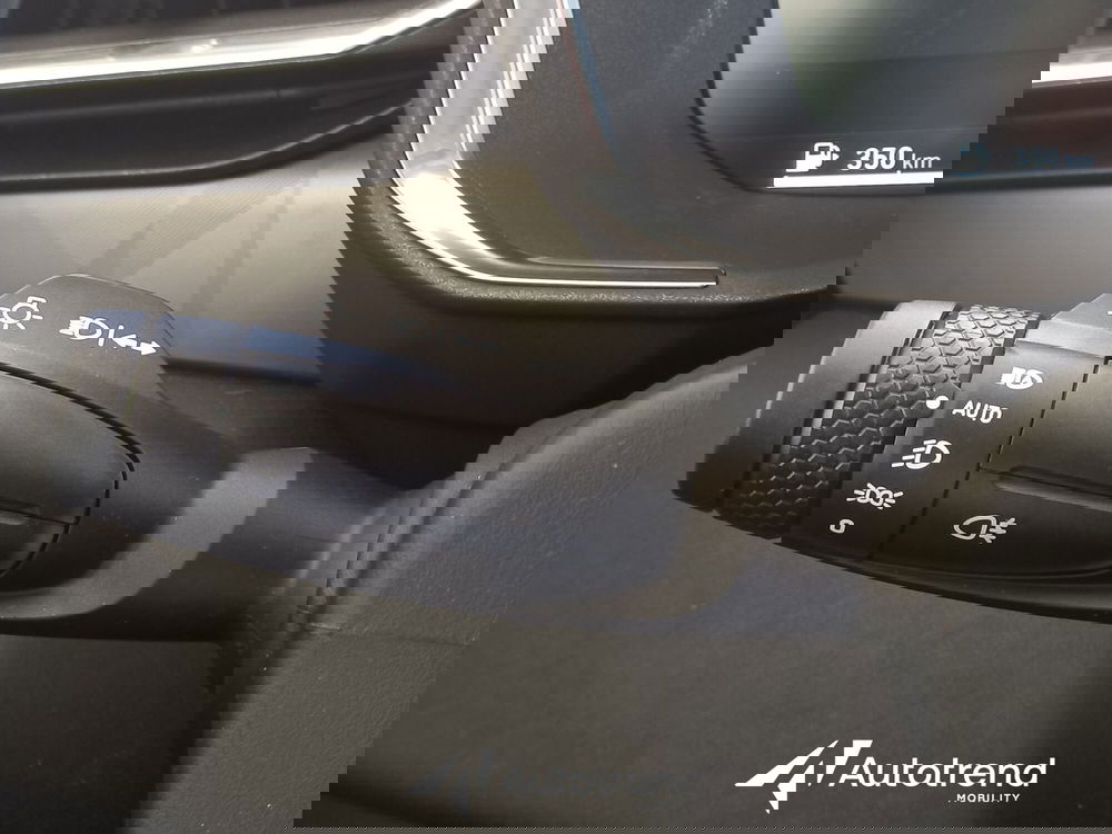 Lynk & Co 01 usata a Bari (12)