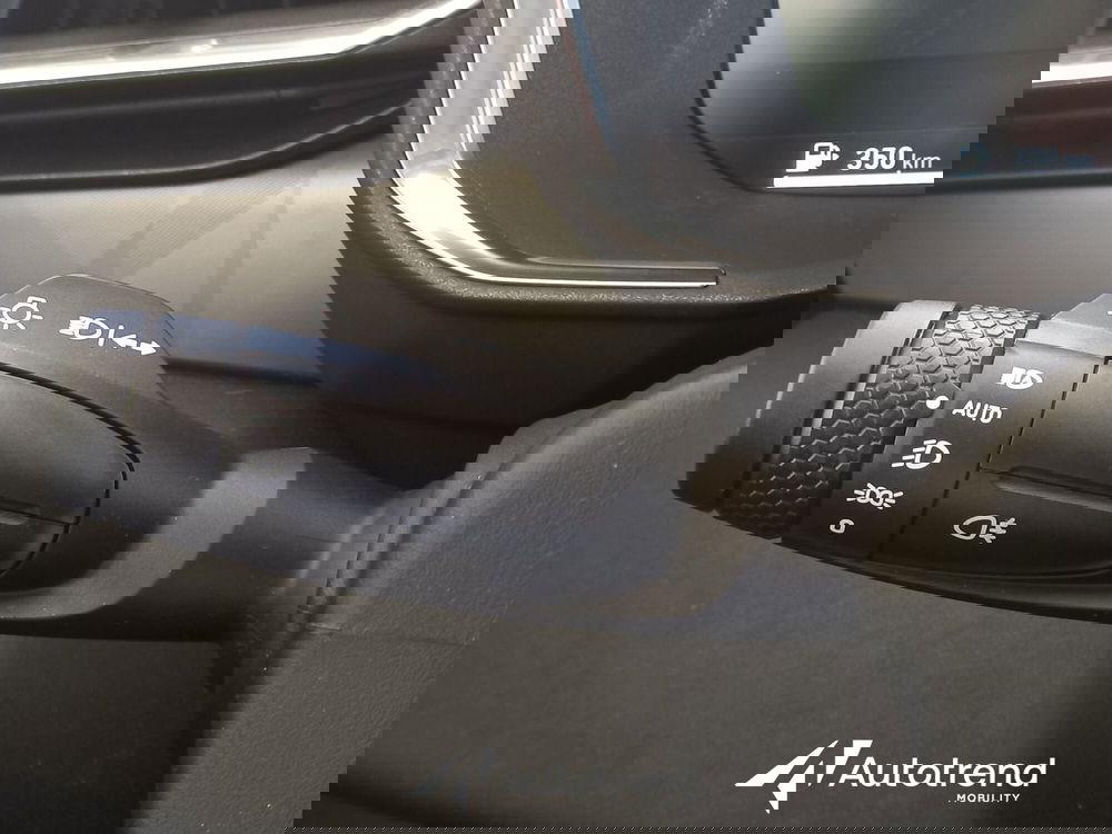 Lynk & Co 01 usata a Bari (12)