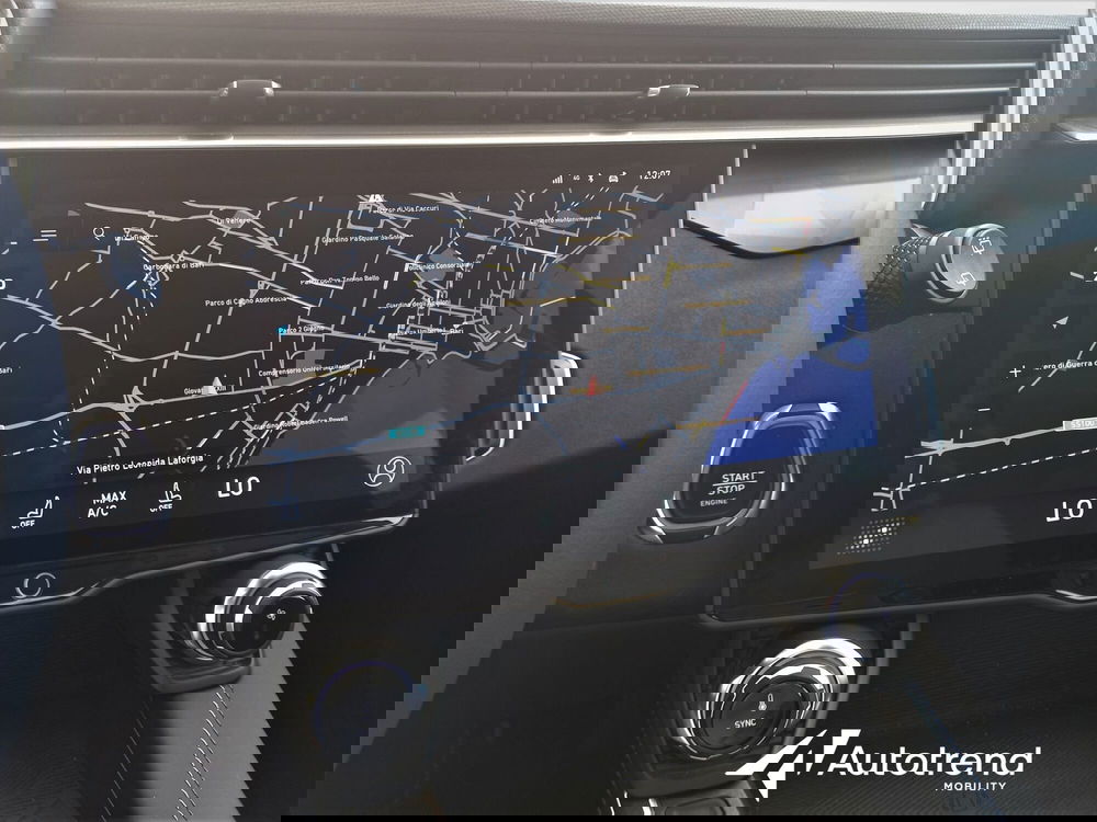 Lynk & Co 01 usata a Bari (14)