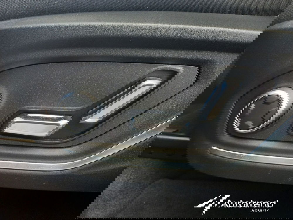 Lynk & Co 01 usata a Bari (20)