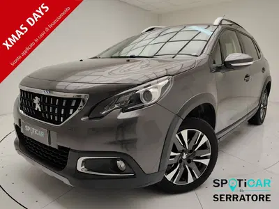 Peugeot 2008 VTi 82CV Allure del 2018 usata a Erba