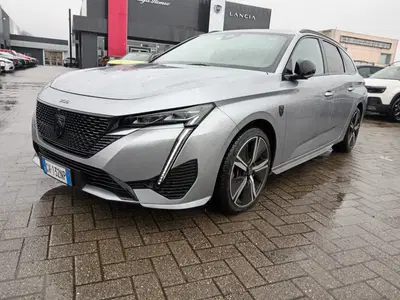 Peugeot 308 1.5 bluehdi GT s&amp;s 130cv eat8 del 2024 usata a Alessandria