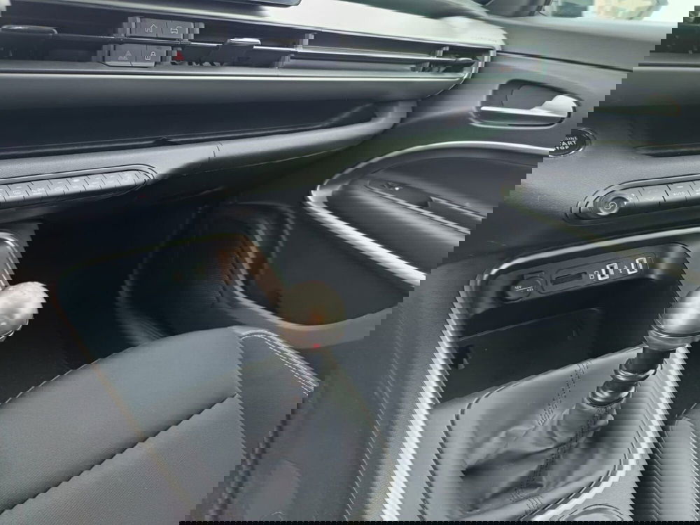 Jeep Avenger usata a Alessandria (17)