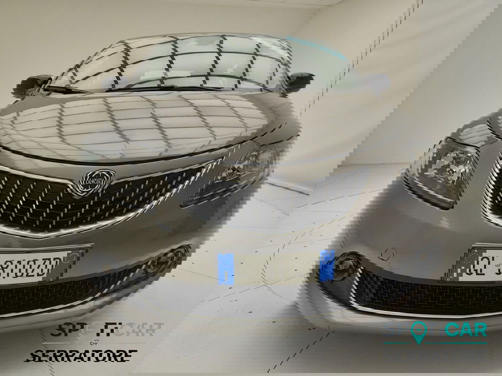 Lancia Ypsilon usata a Como (2)