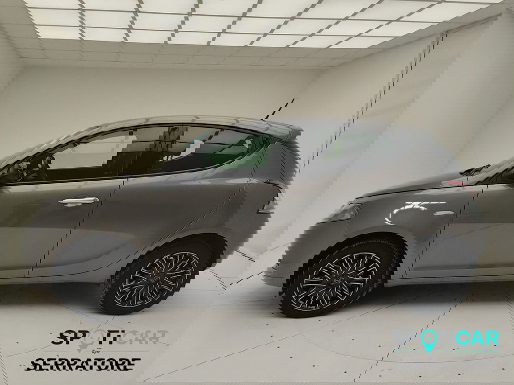 Lancia Ypsilon usata a Como (20)