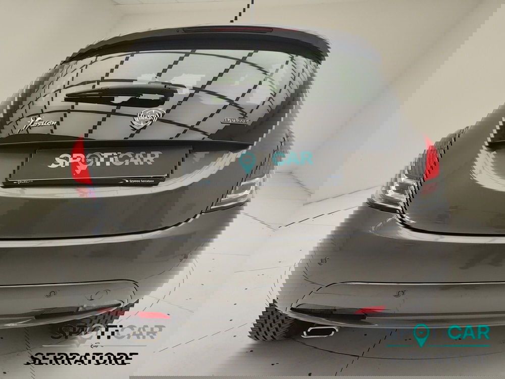 Lancia Ypsilon usata a Como (5)