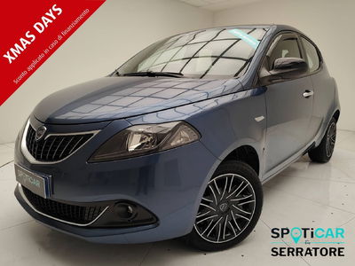 Lancia Ypsilon 1.0 FireFly 5 porte S&amp;S Hybrid Gold Plus del 2024 usata a Erba