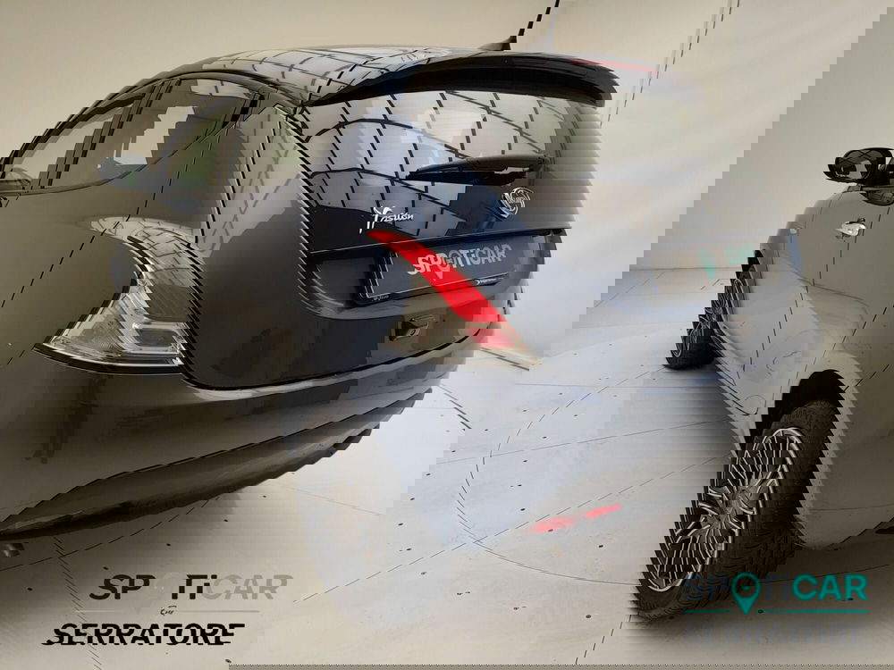 Lancia Ypsilon usata a Como (4)