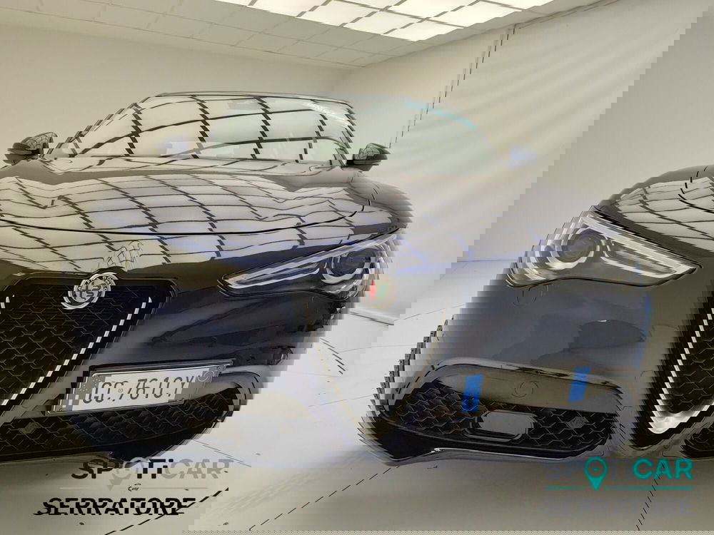 Alfa Romeo Stelvio usata a Como (2)