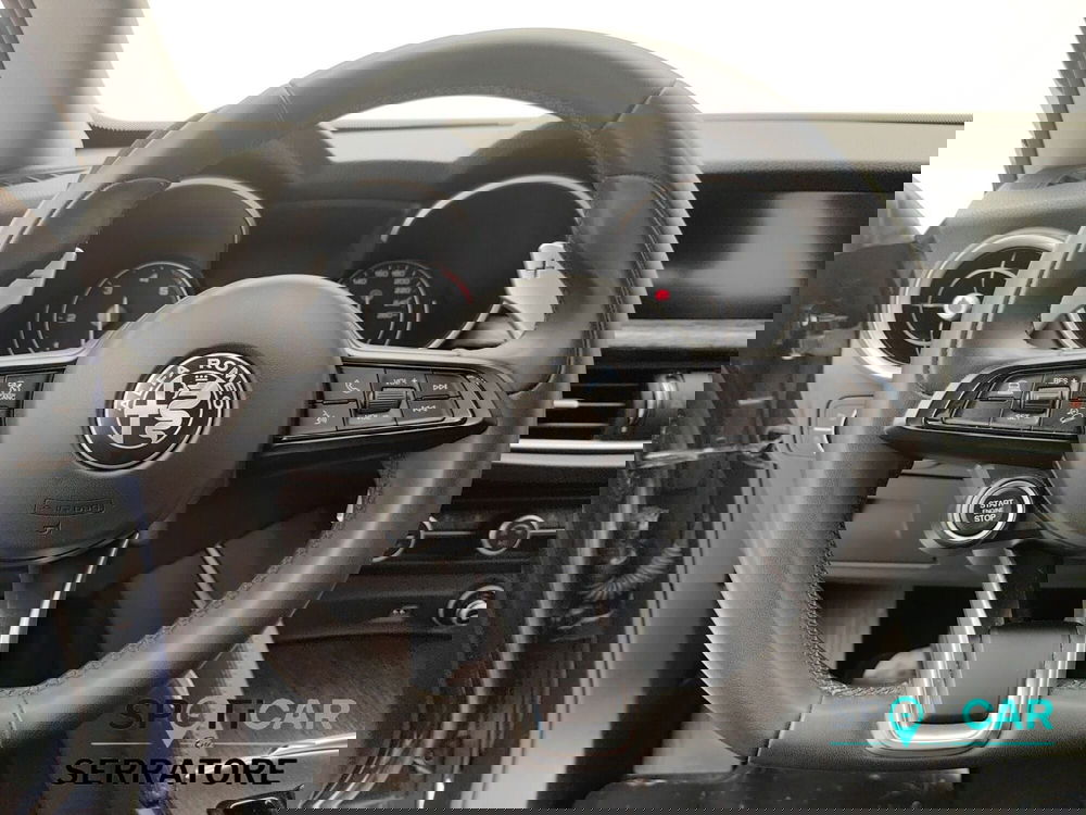 Alfa Romeo Stelvio usata a Como (8)