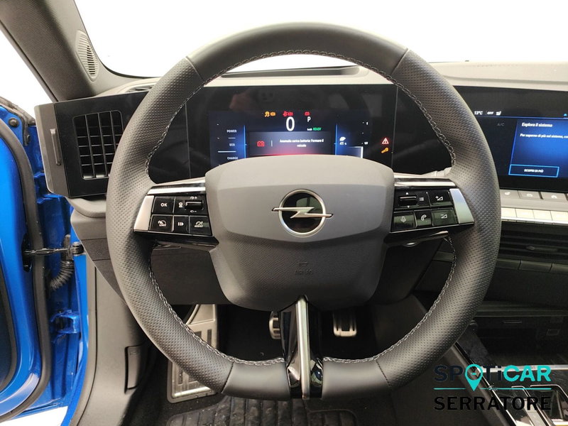 Opel Astra nuova a Como (15)